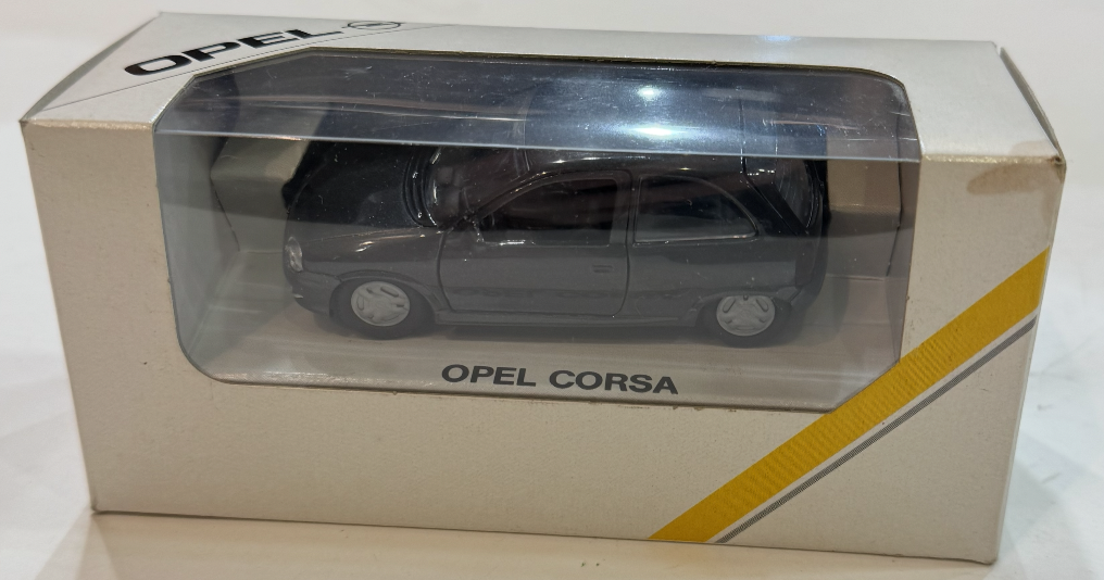 OPEL CORSA GAMA 1/43