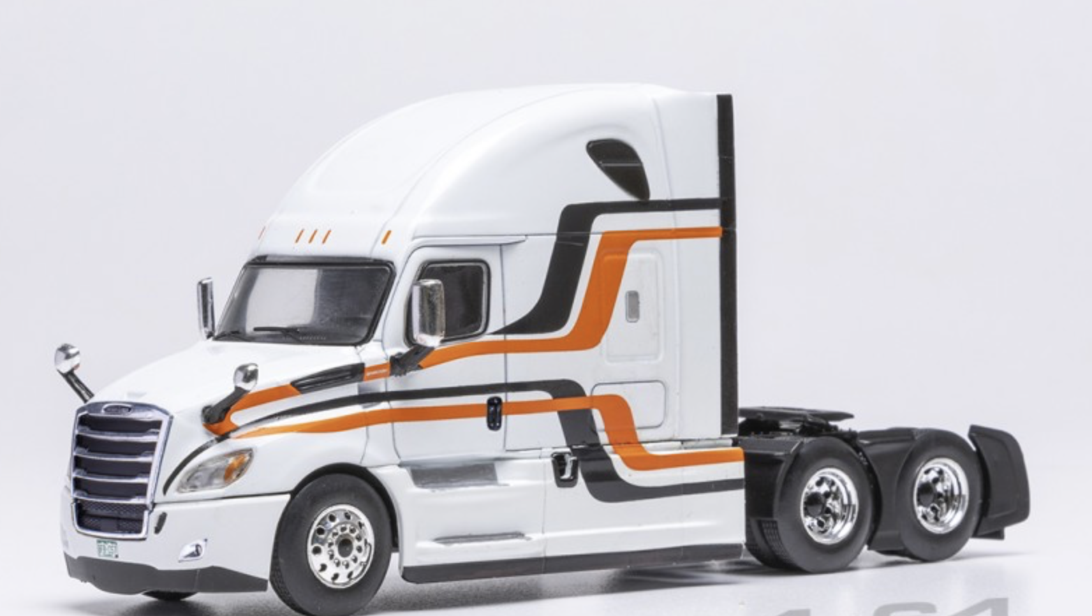 Freightliner Cascadia 2018 White IXO 1/64