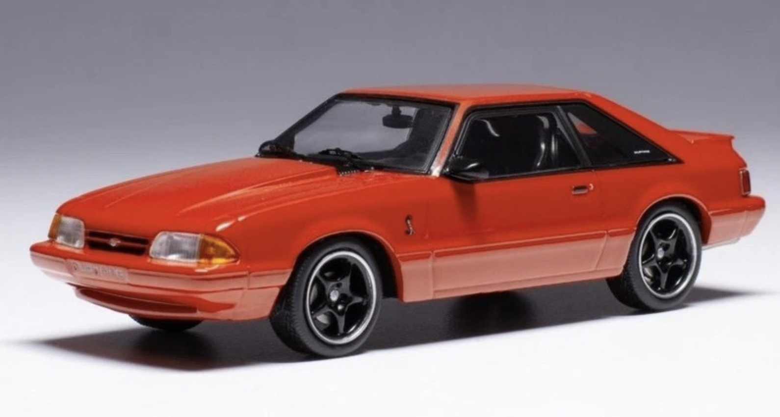 Ford Mustang III 1992 Red IXO 1/43
