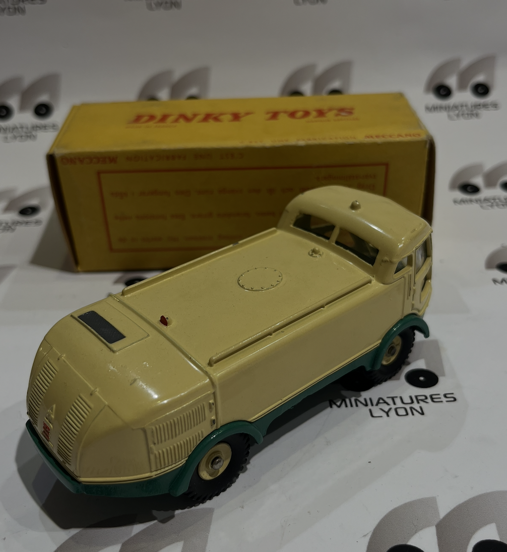 ARROSEUSE  BALAYEUSE L.M.V BEIGE/VERT 1960 DINKY TOYS 1/43°
