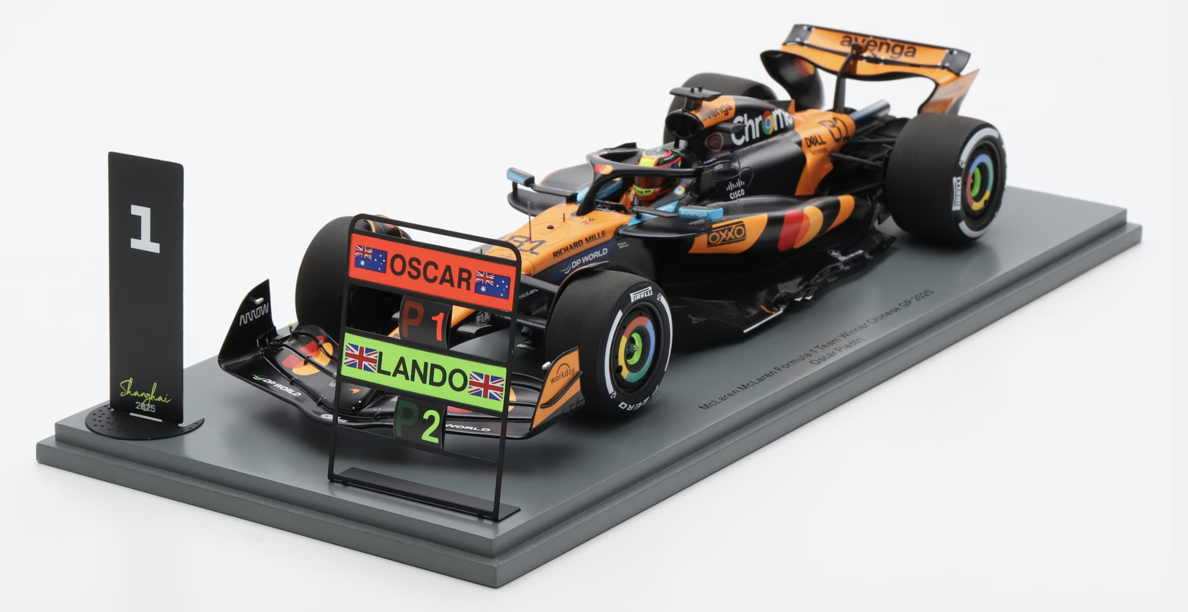 McLaren MCL39 No.81 McLaren Formula 1 Team Winner Chinese GP 2025 Oscar Piastri SPARK 1/18