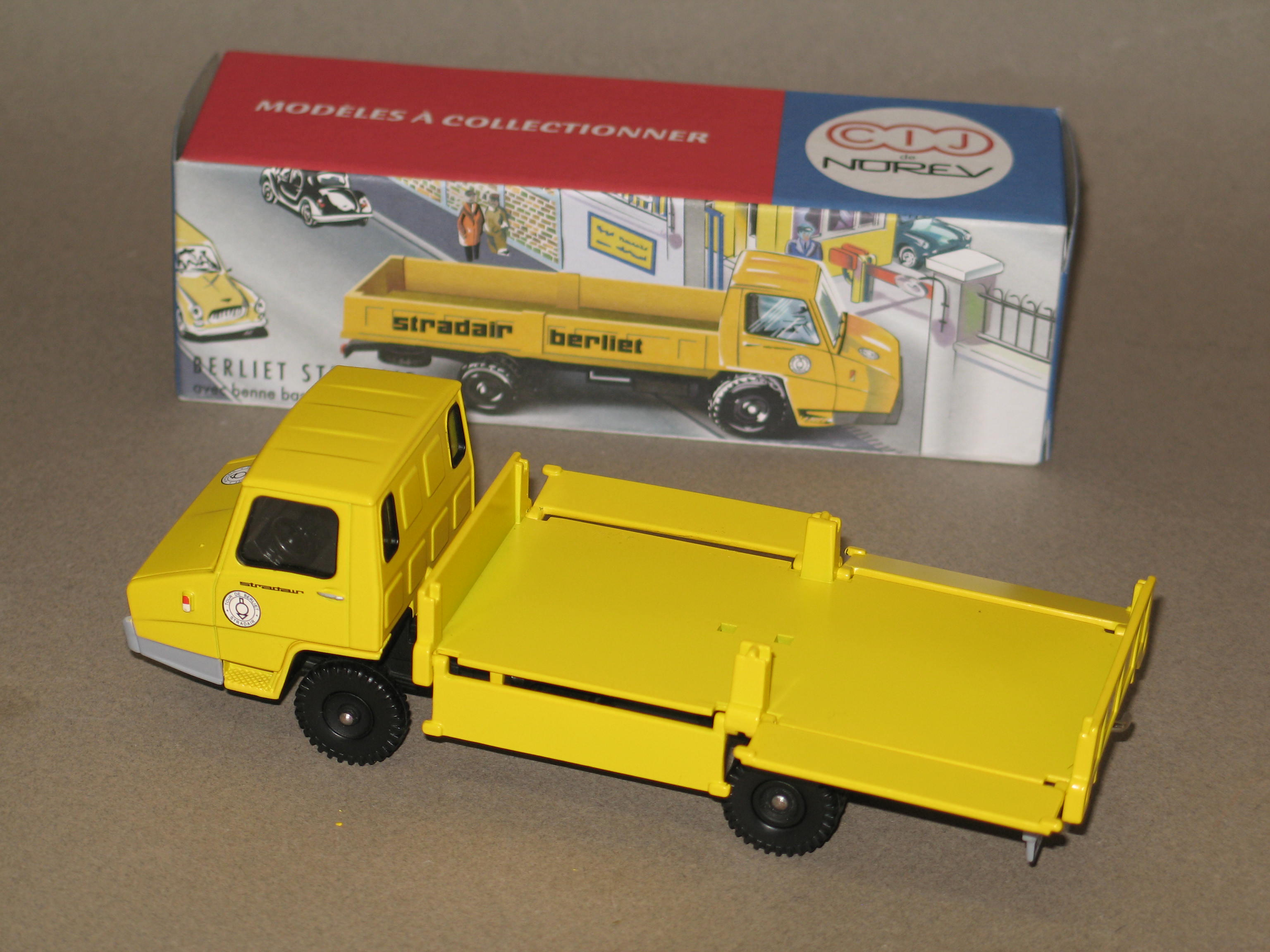 BERLIET STRADAIR 1968 CIJ NOREV 1/43°