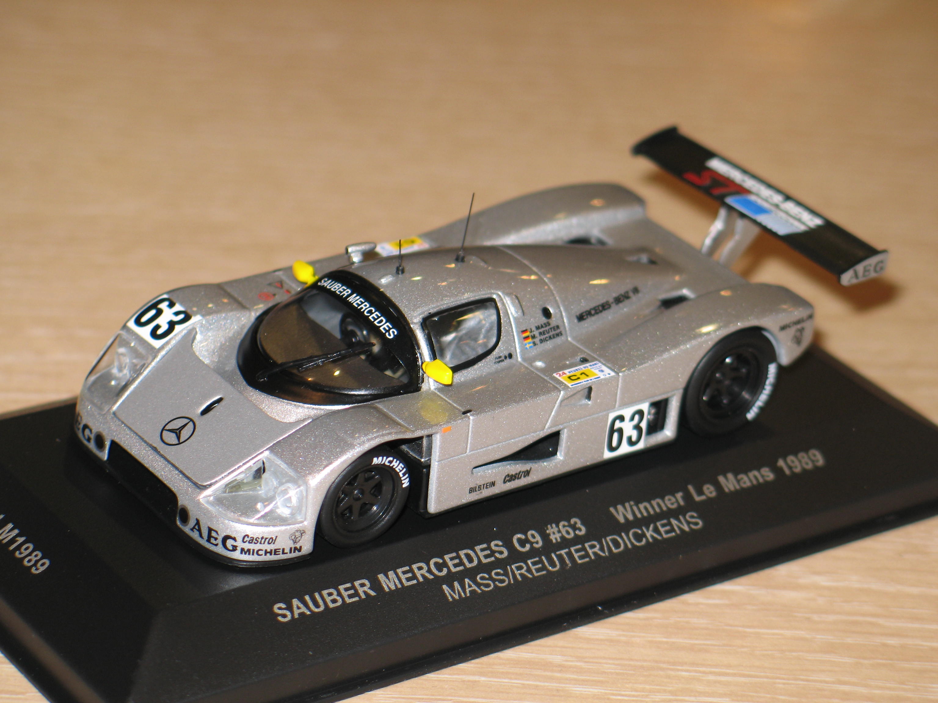 MERCEDES SAUBER C9 N°63 VQ LE MANS 1989 IXO 1/43°