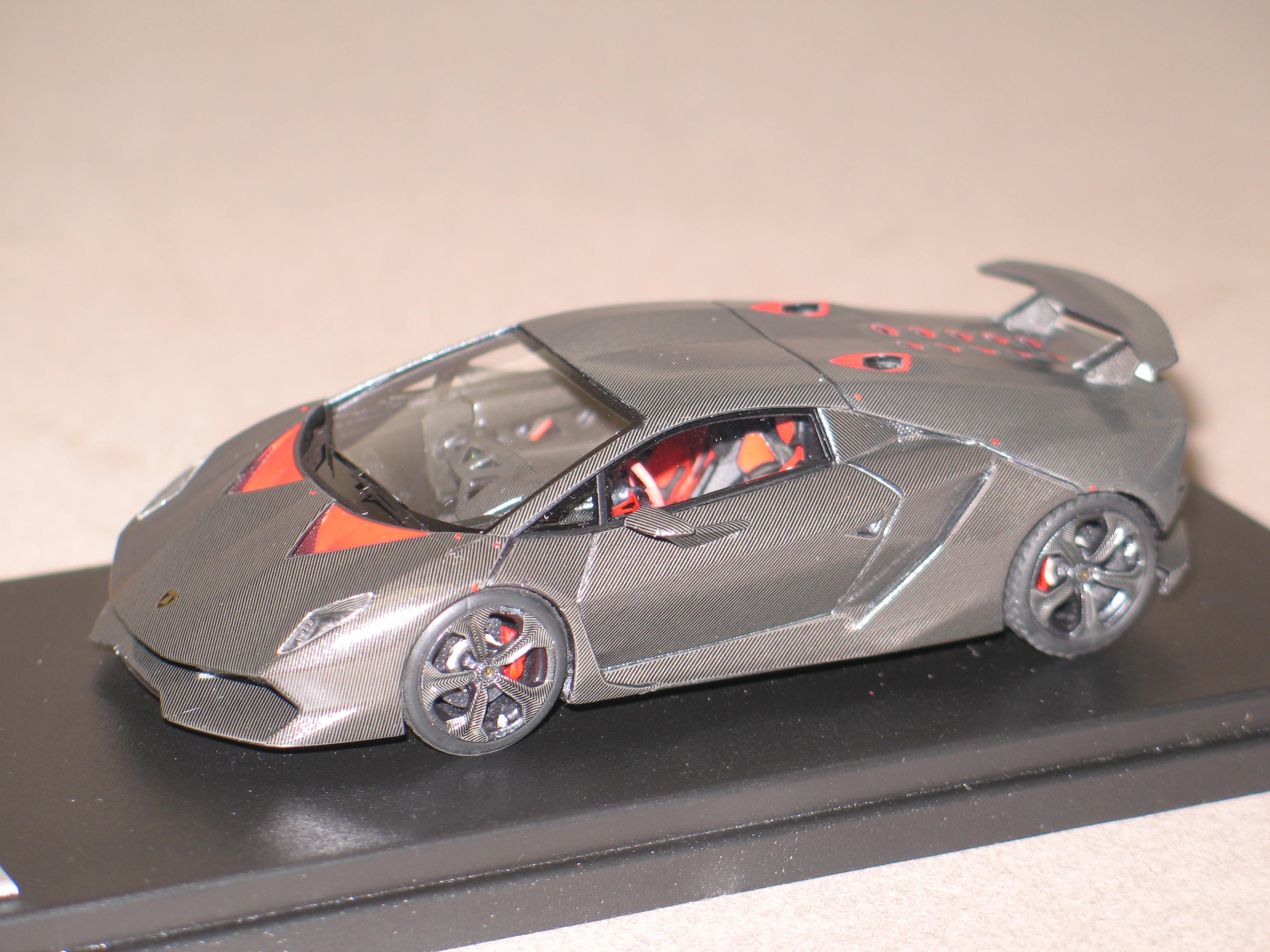 Looksmart 1/43 - Lamborghini Sesto Elemento “Paris Motorshow