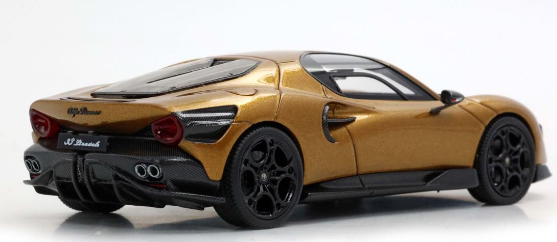 Alfa Romeo 33 Stradale Ocre BBR 1/43