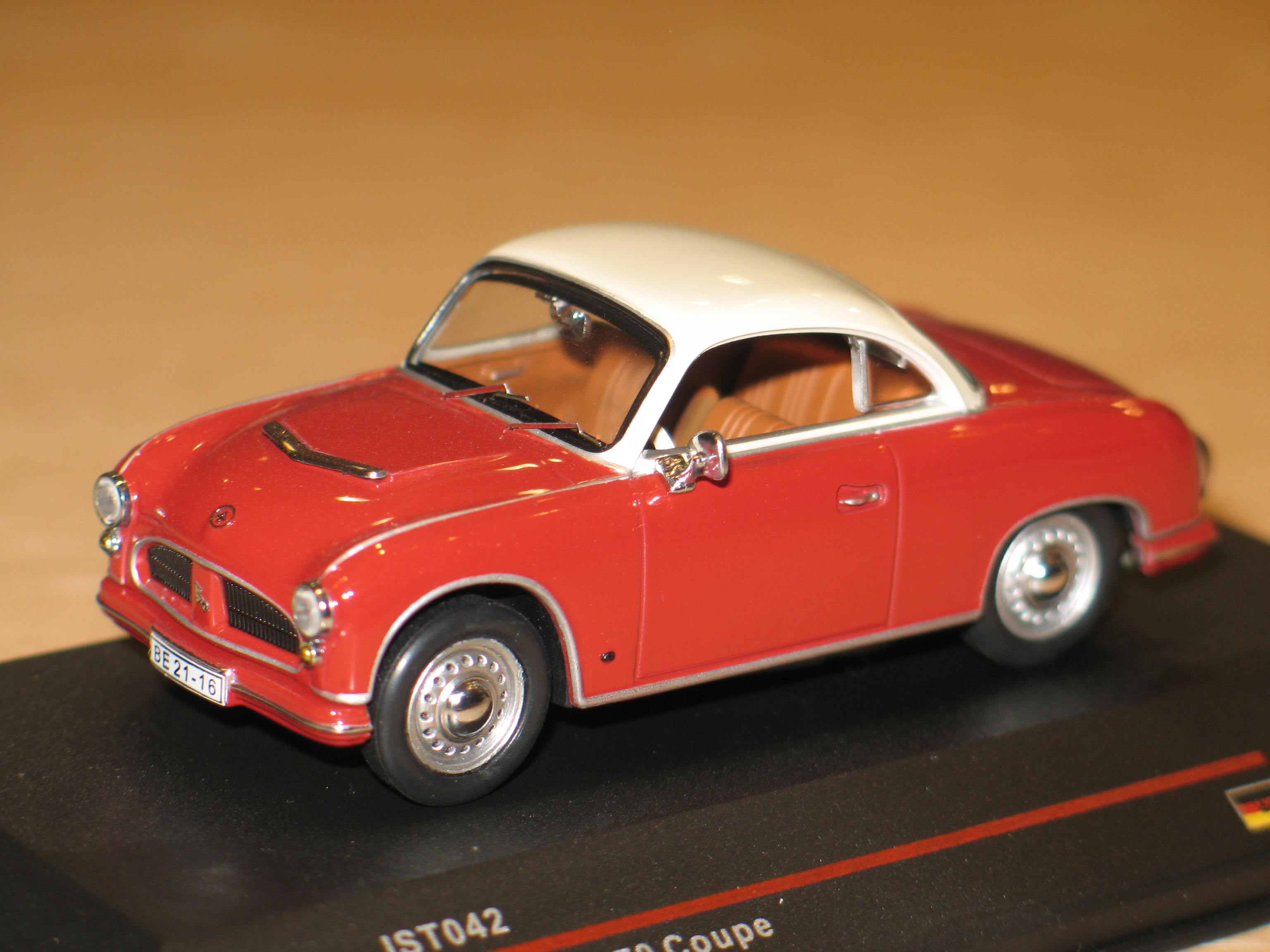 AWZ P70 COUPE 1958 ROUGE IST 1/43°