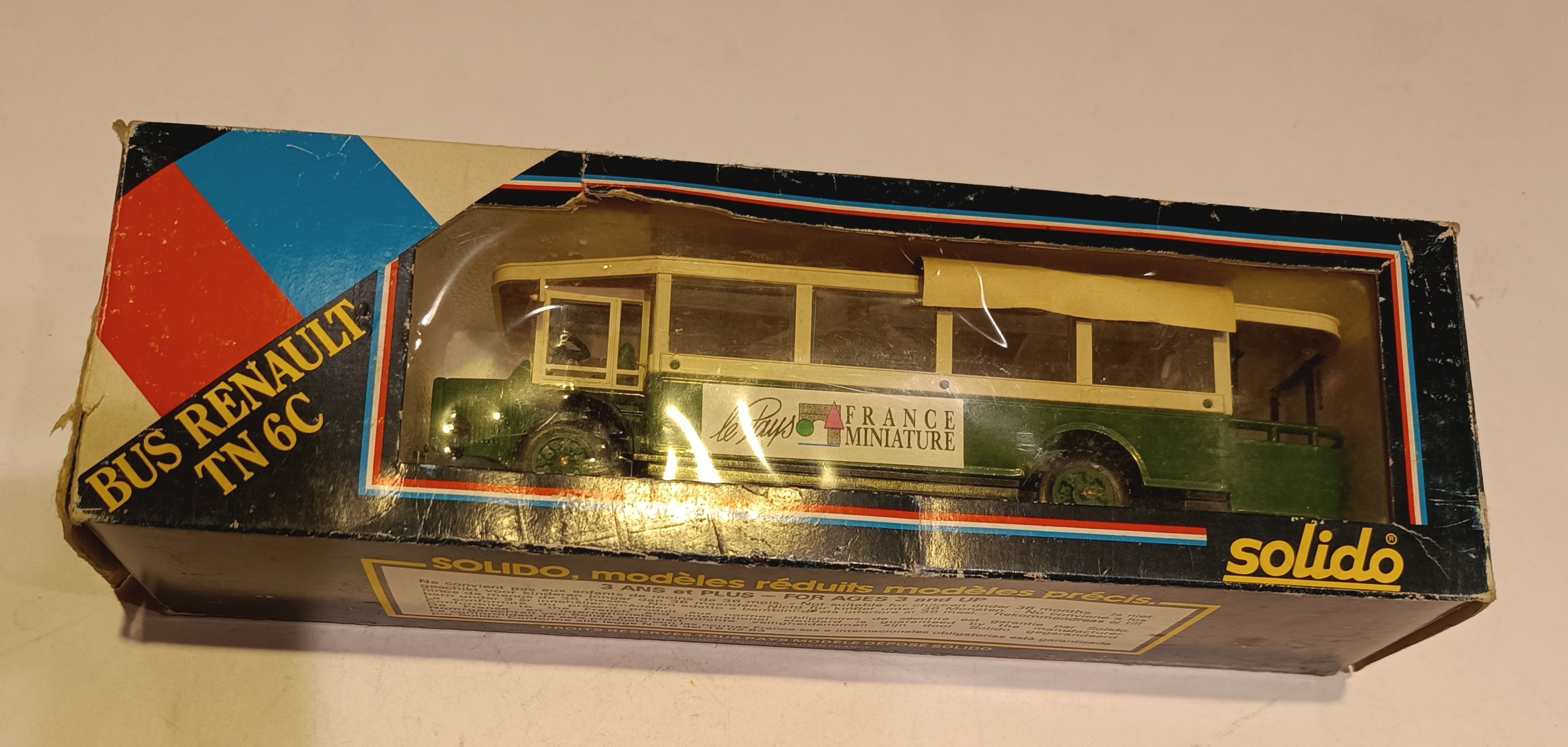 BUS RENAULT TN 6C SOLIDO 1/50
