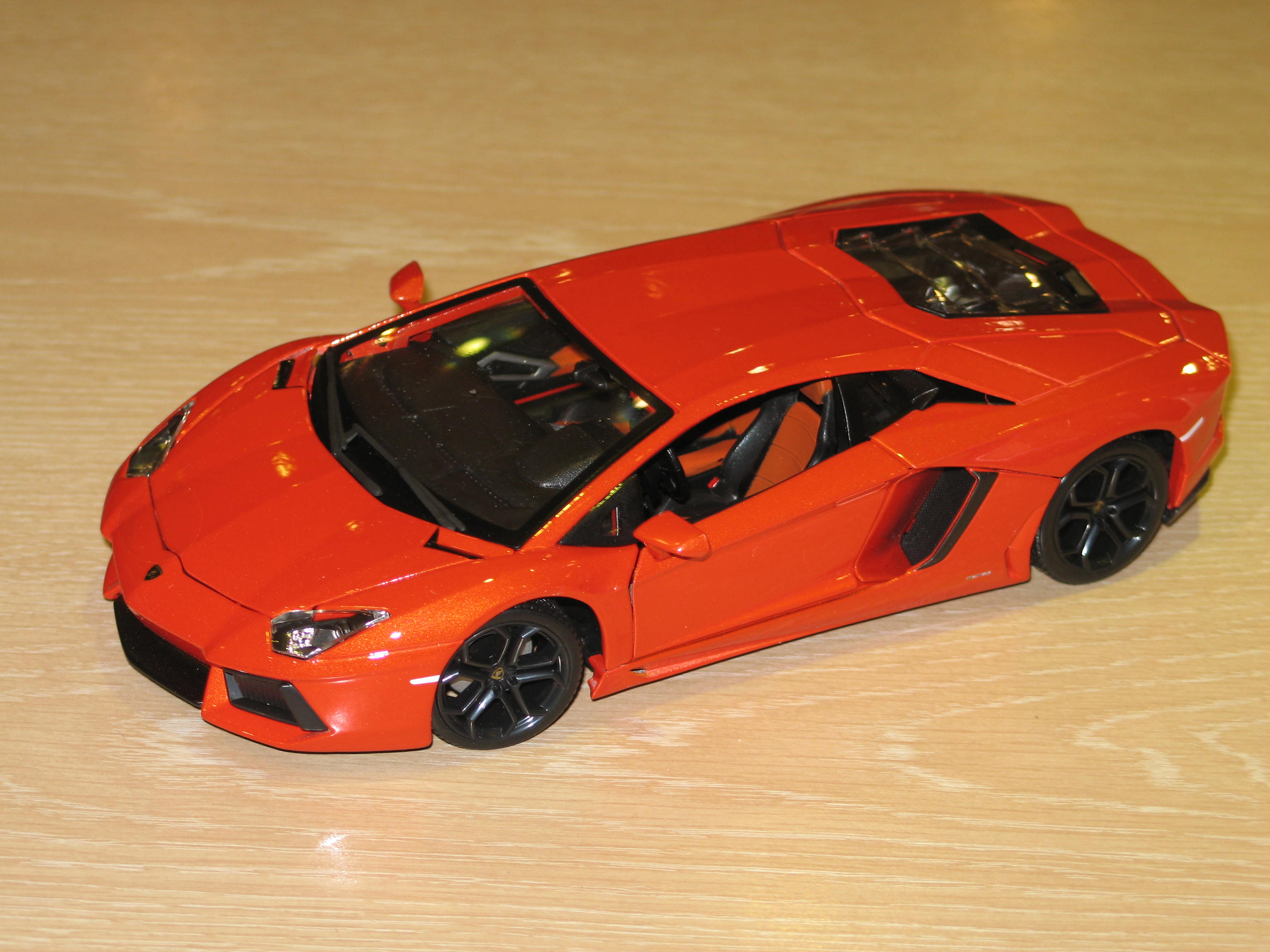 LAMBORGHINI AVENTADOR LP700-4 2011 BURAGO 1/18°