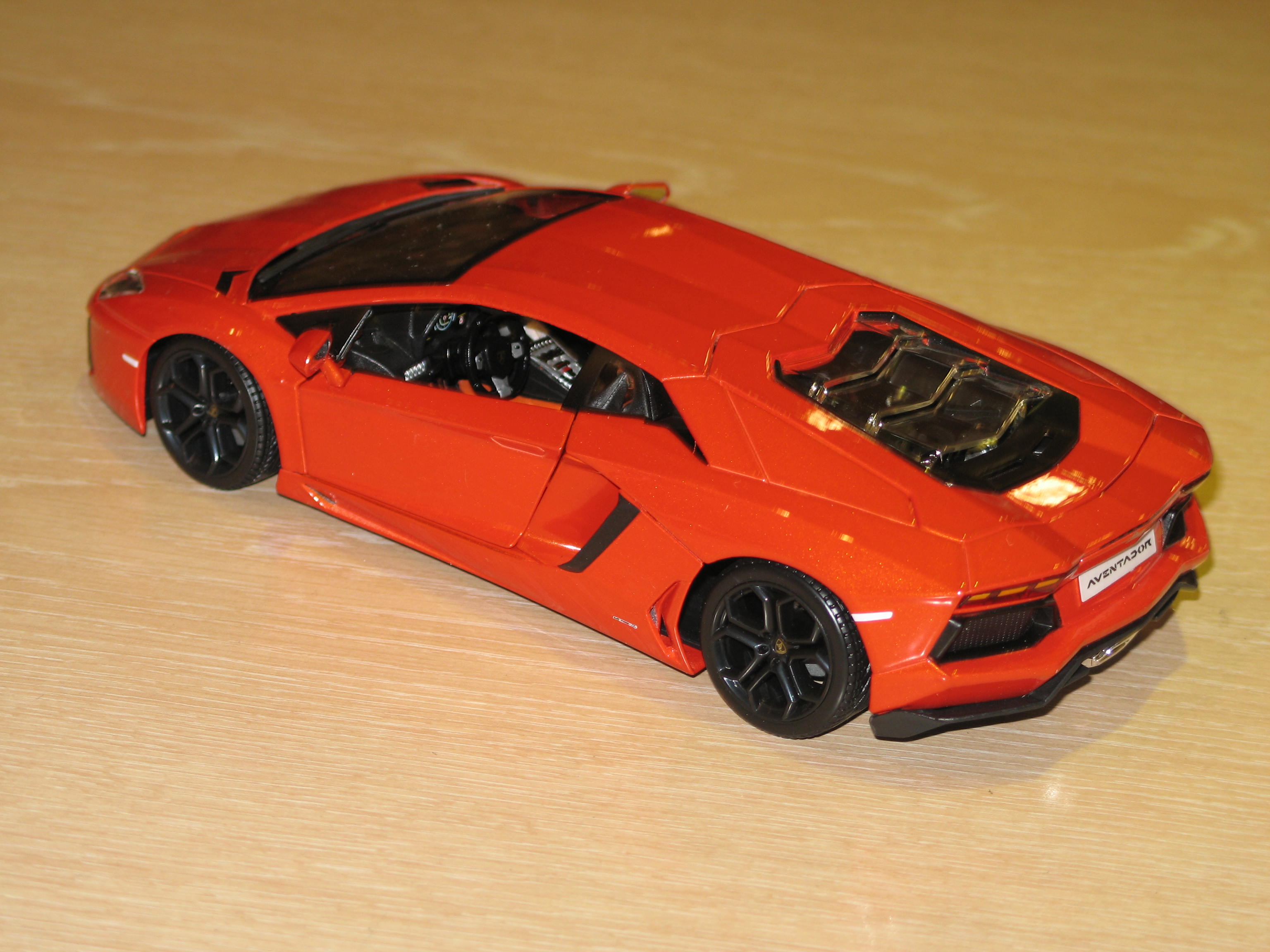 LAMBORGHINI AVENTADOR LP700-4 2011 BURAGO 1/18°