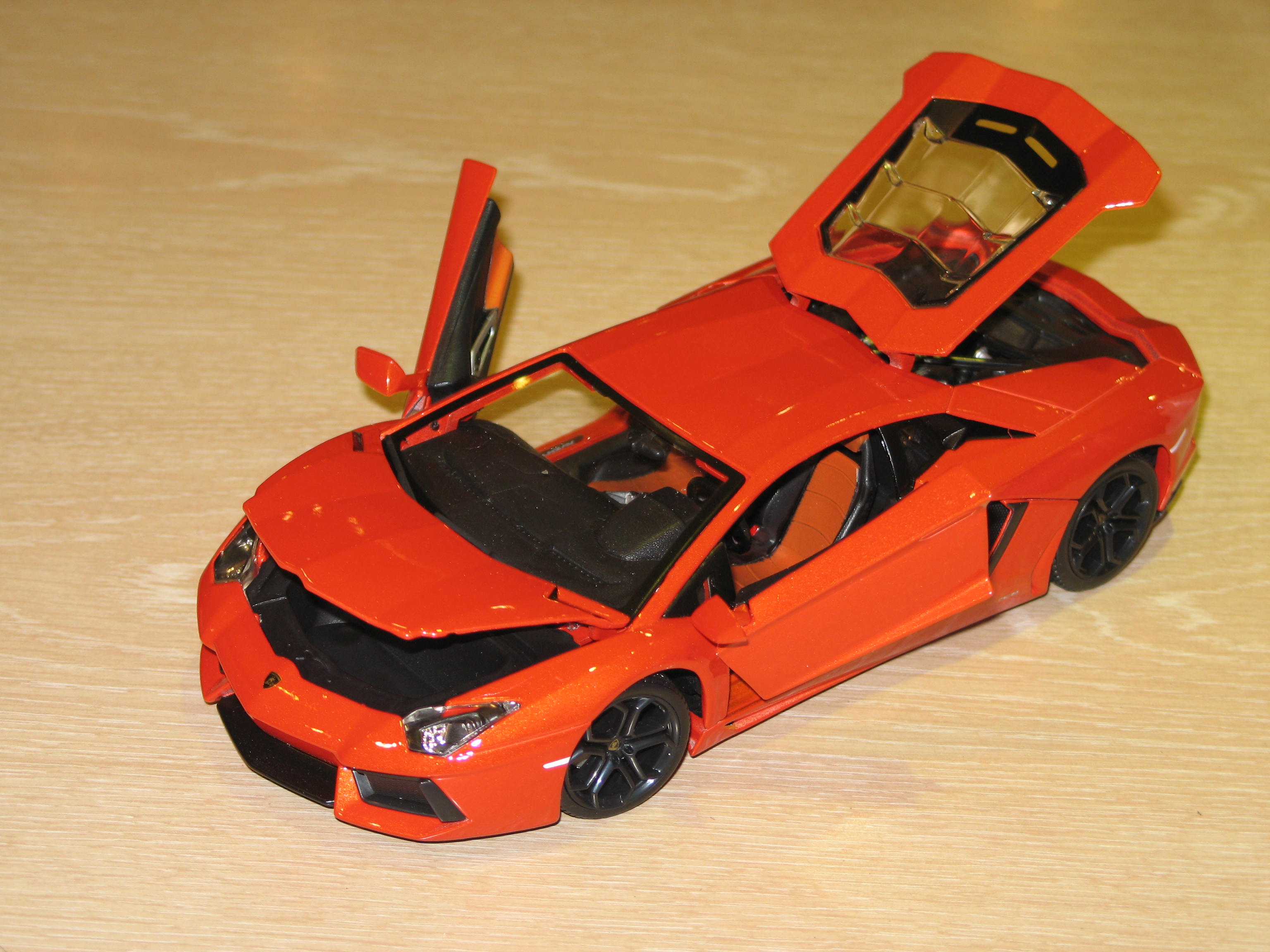 LAMBORGHINI AVENTADOR LP700-4 2011 BURAGO 1/18°