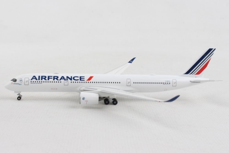 AIRBUS A350-900 "ST.DENIS DE LA REUNION" AIR FRANCE HERPA 1/500°