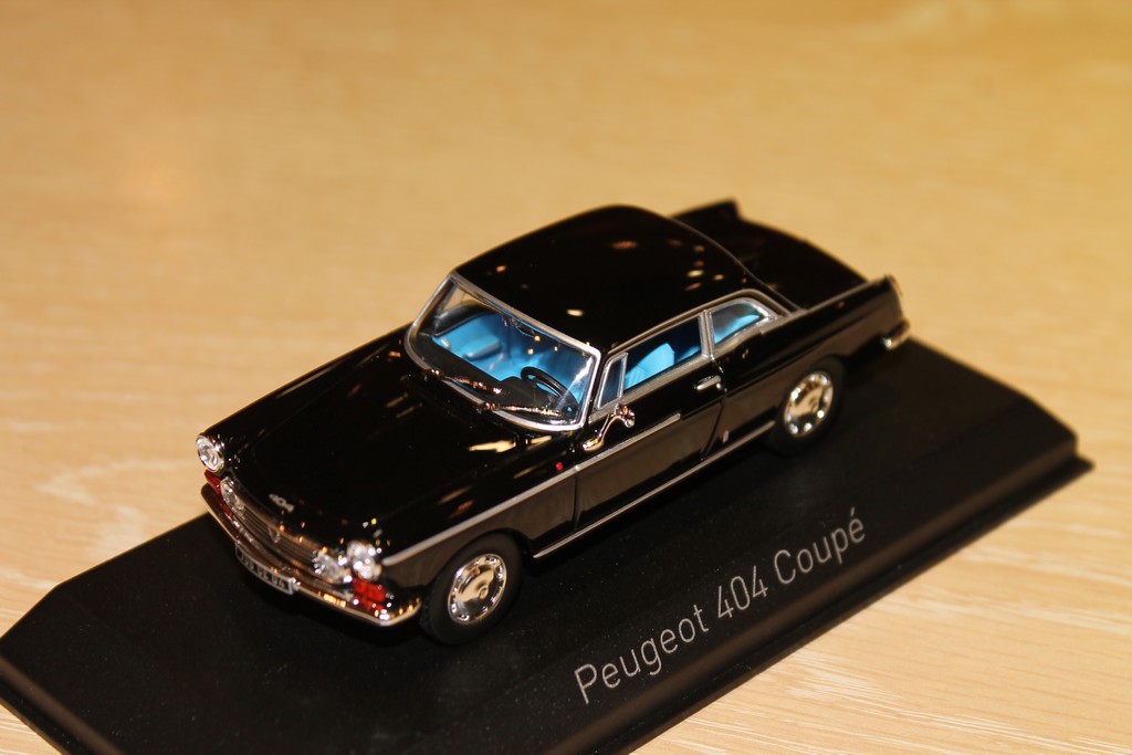 Peugeot 404 store norev 1 43