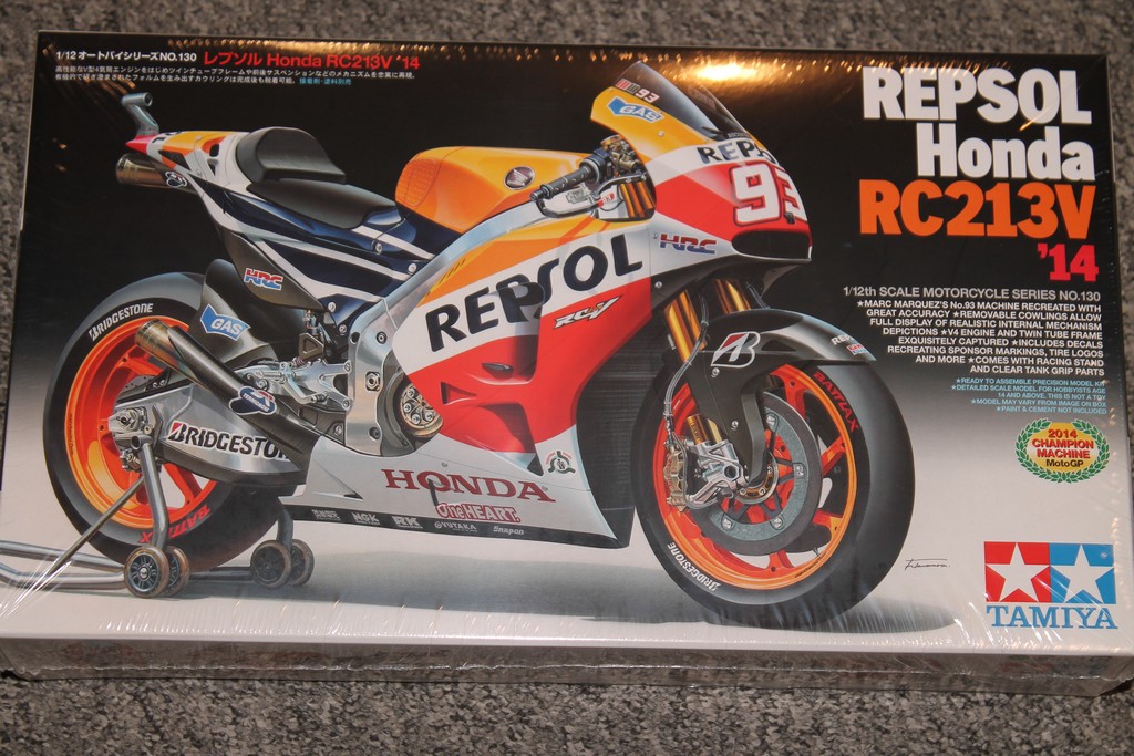 HONDA RC213V REPSOL 2014 WORLD CHAMPION TAMIYA 1/12°