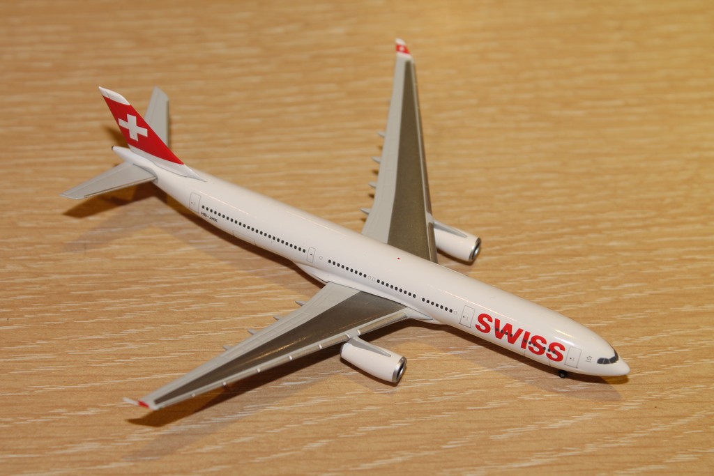 AIRBUS A330-300 SWISS 2015 HERPA 1/500°