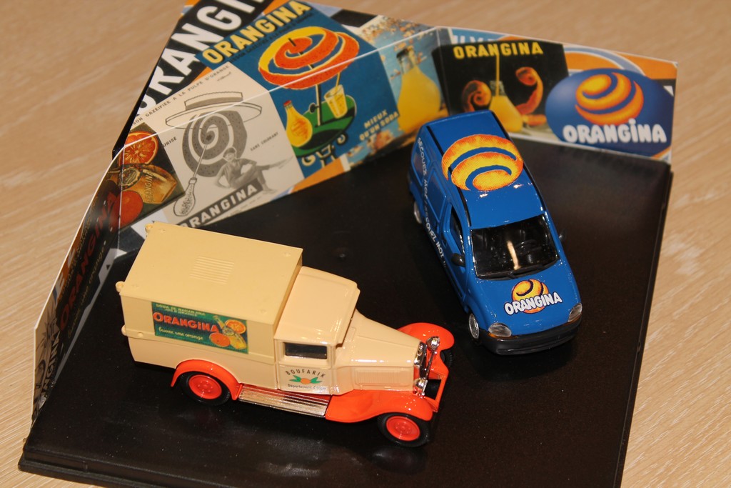 COFFRET ORANGINA MINIATURES 1/43°