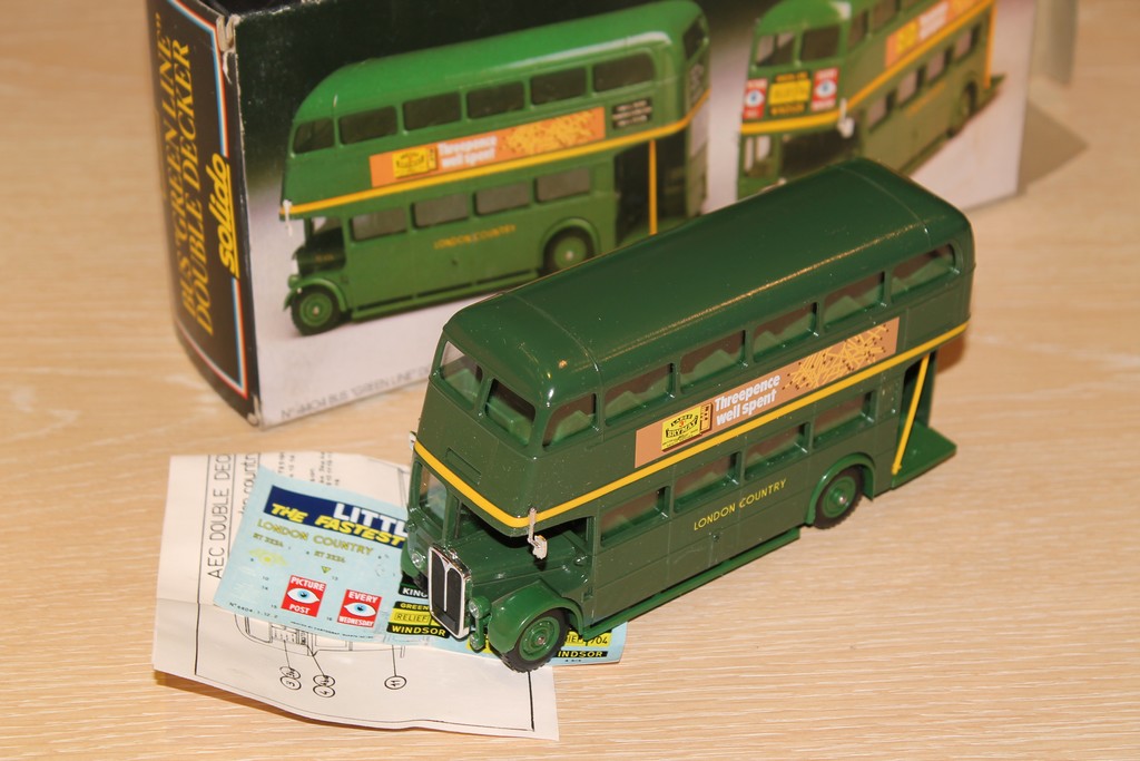 BUS DOUBLE DECKER SOLIDO 1/43°