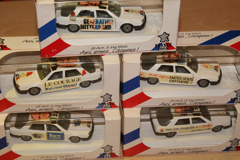 ASSORTIMENT RENAULT 25 ELECTIONS 1988 MINIATURES 1/43°