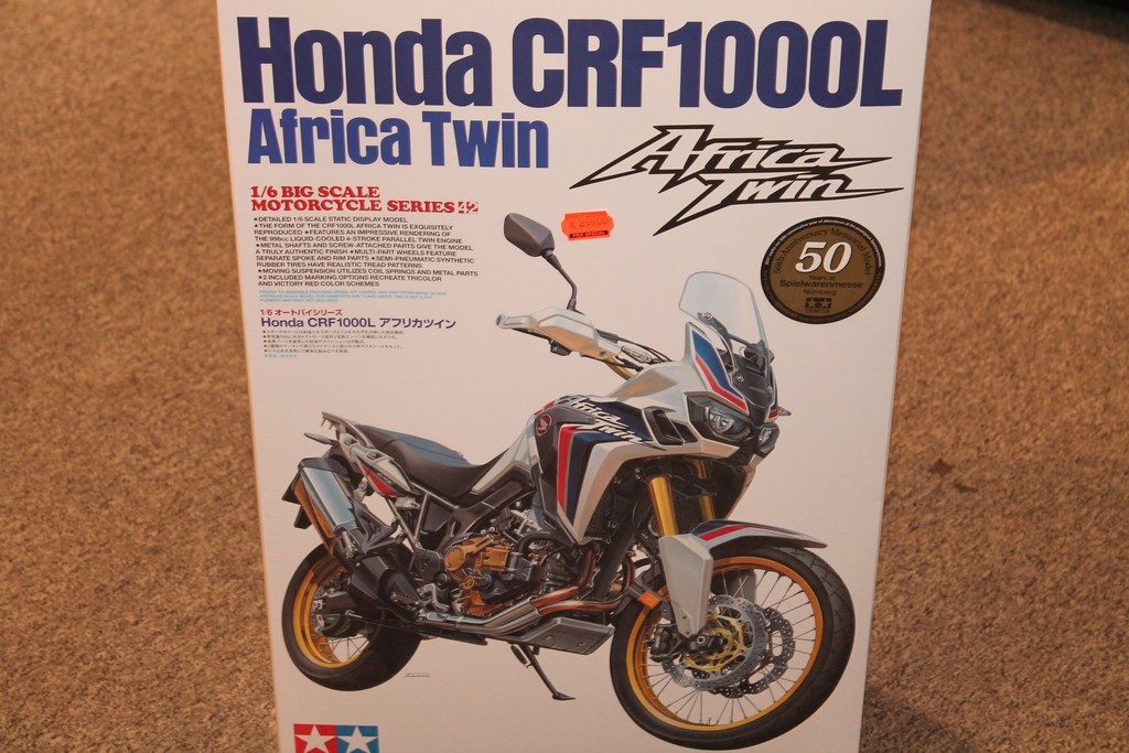 HONDA CRF1000 AFRICA TWIN TAMIYA 1/6°