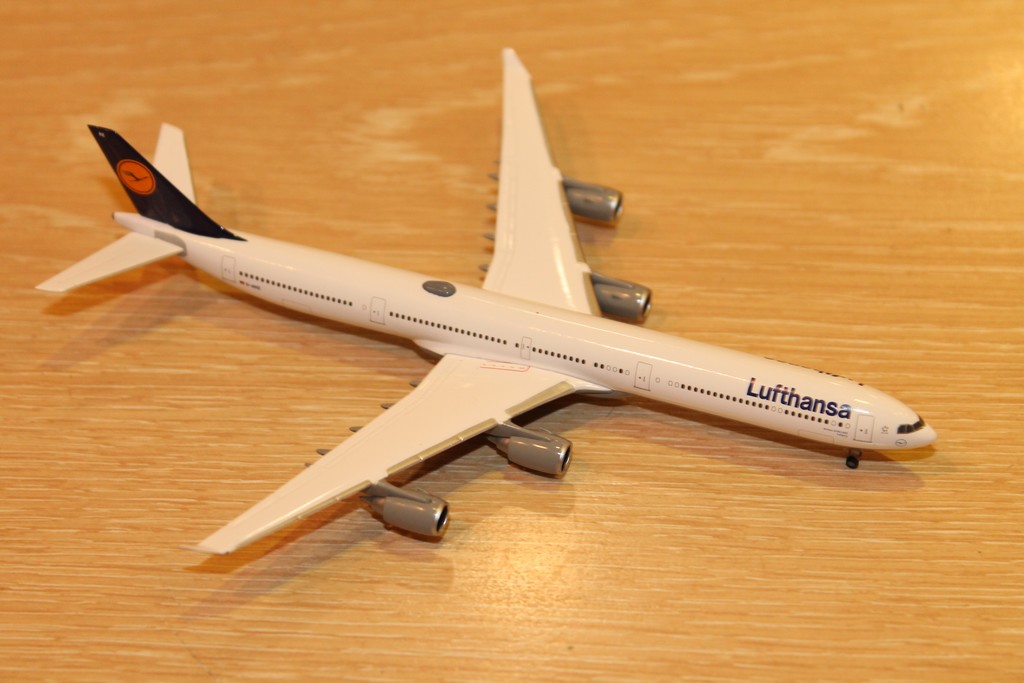 AIRBUS A340-600 LUFTHANSA HERPA 1/500°