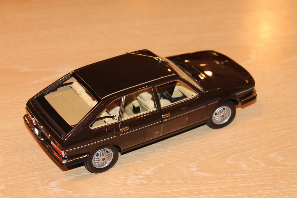 RENAULT 30 TX 1981 NOREV 1/18°