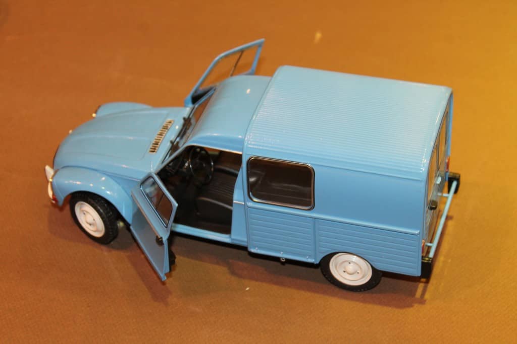 CITROEN ACADIANE BLEU 1984 SOLIDO 1/18°