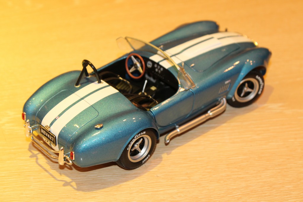 SHELBY COBRA 427 BLEU 1965 SOLIDO 1/18°