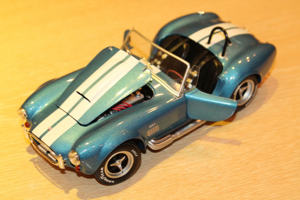 SHELBY COBRA 427 BLEU 1965 SOLIDO 1/18°