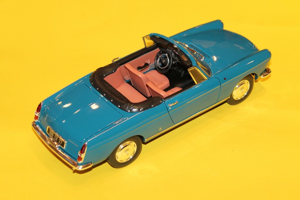 PEUGEOT 404 CABRIOLET 1967 NOREV 1/18