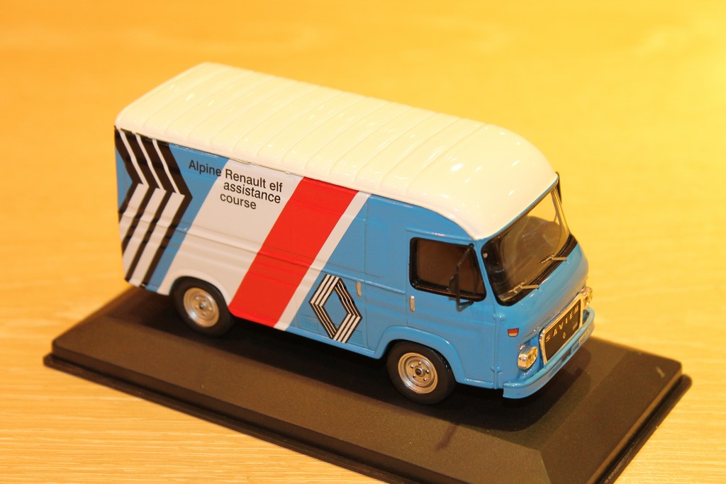 SAVIEM SG2 ASSIST ALPINE 1974 IXO 1/43°