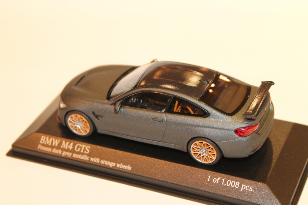 BMW M4 GTS 2016 GRIS MINICHAMPS 1/43°