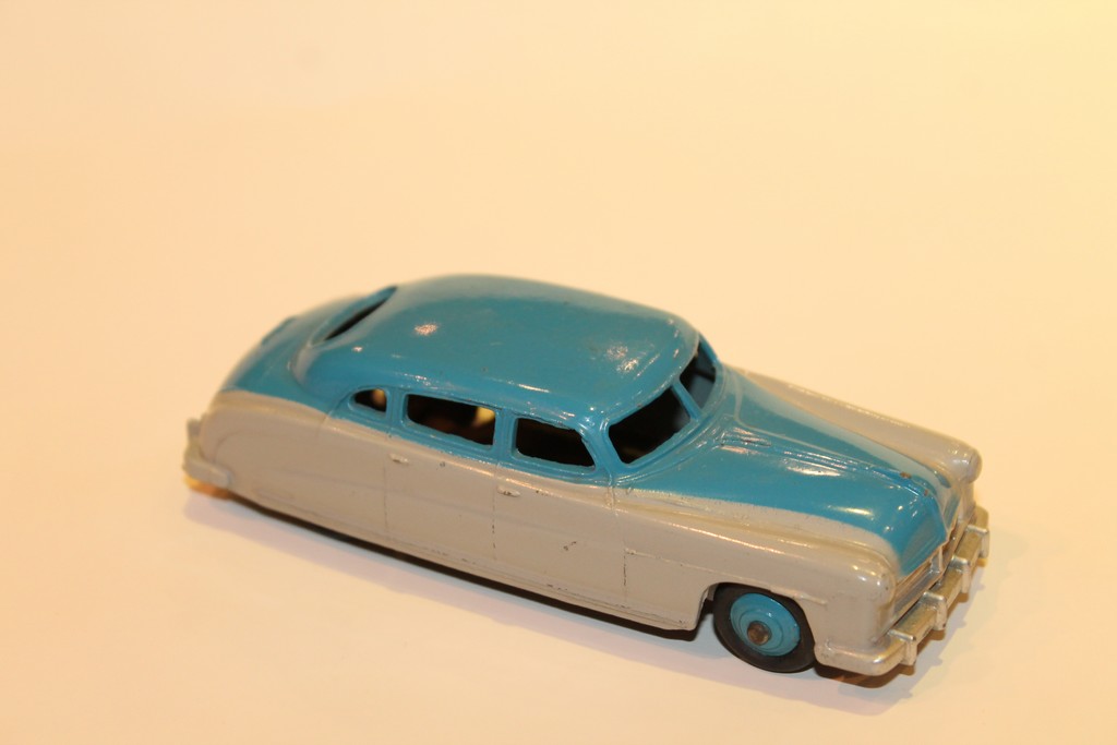 HUDSON COMMODORE BLEU DINKY TOYS 1/43°