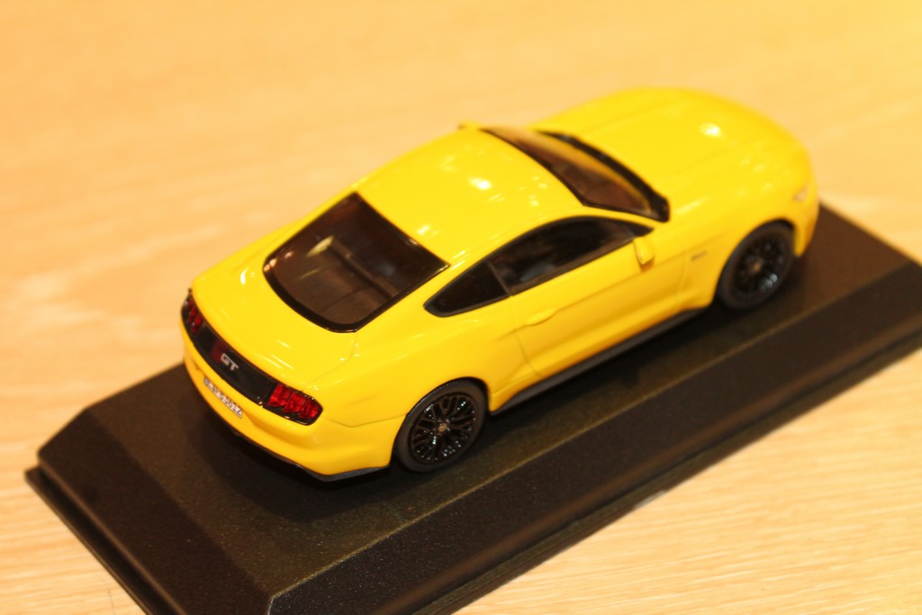 Ford Miniature Mustang GT 2015