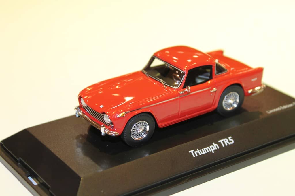 Triumph TR5 pi red 1:43 - Thomas Langejürgen