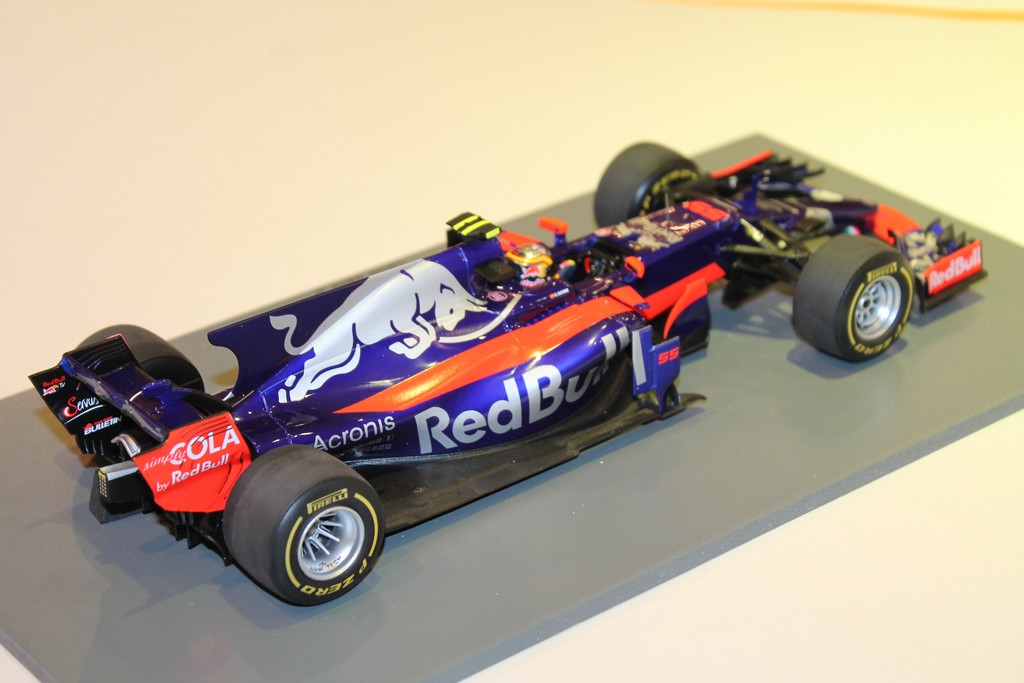 TORO ROSSO STR12 AUSTRALIE GP 2017 SAINZ SPARK 1/18°