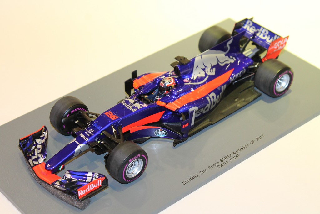 TORO ROSSO STR12 AUSTRALIE GP 2017 KYVAT SPARK 1/18°