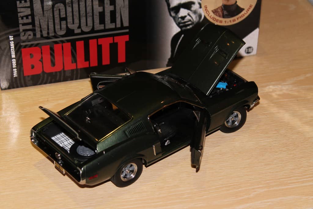 Greenlight 1/24 – Ford Mustang GT 1968 – Vert (Film Bullitt) – Miniature Métal NEUF