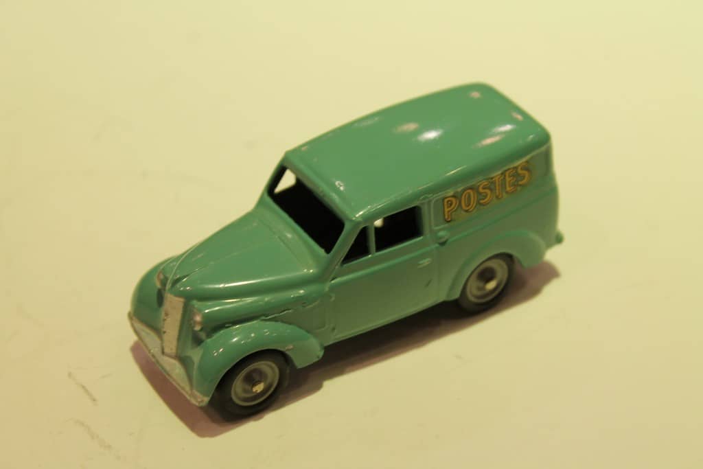 CIJ RENAULT 300 kgs dauphinoise gris / bleu clair + boite 3/66 , 1/43 , tbé