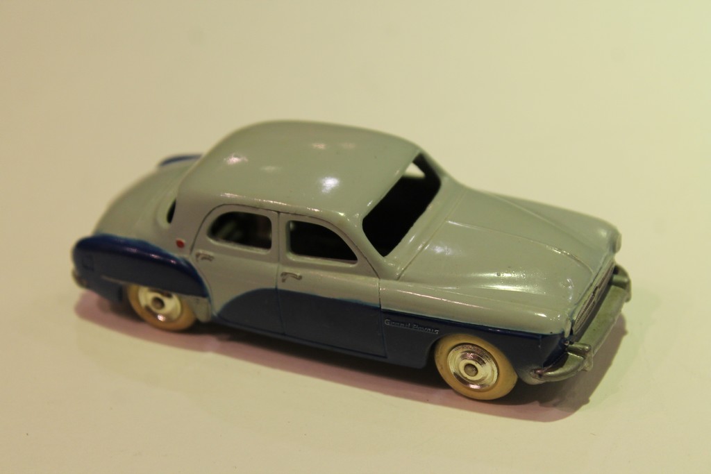 CIJ CIJ " Renault Frégate " 1/43e 