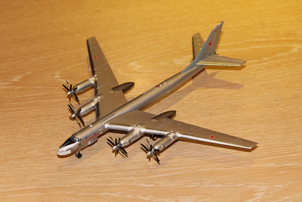 TUPOLEV TU-95MS BEAR H HERPA 1/200°