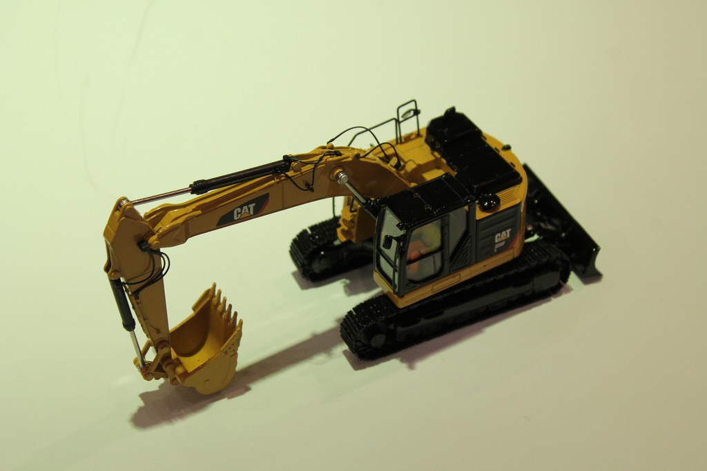 CATERPILLAR 335F LCR DIECAST MASTER 1/50°