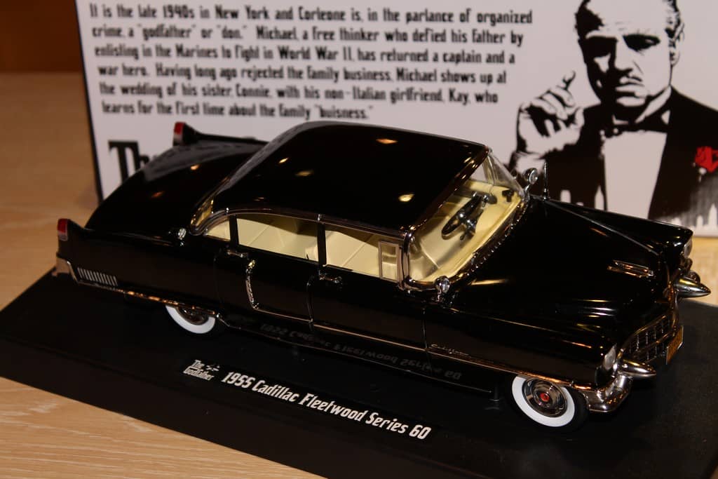 CADILLAC FLEETWOOD 1955 " LE PARRAIN " GREENLIGHT 1/18°