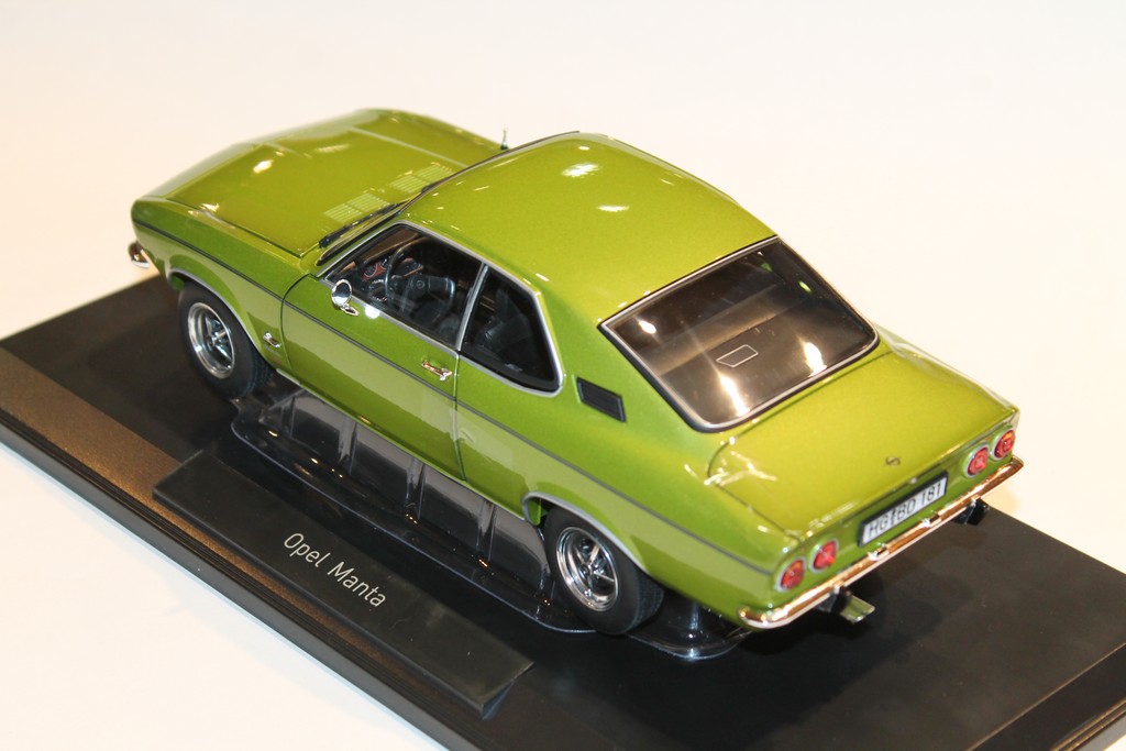 OPEL MANTA 1975 VERTE NOREV 1/18°