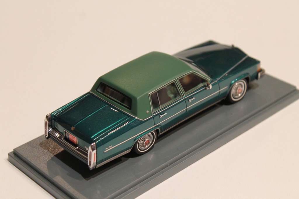 CADILLAC FLEETWOOD BROUGHAM 1980 NEO 1/43°