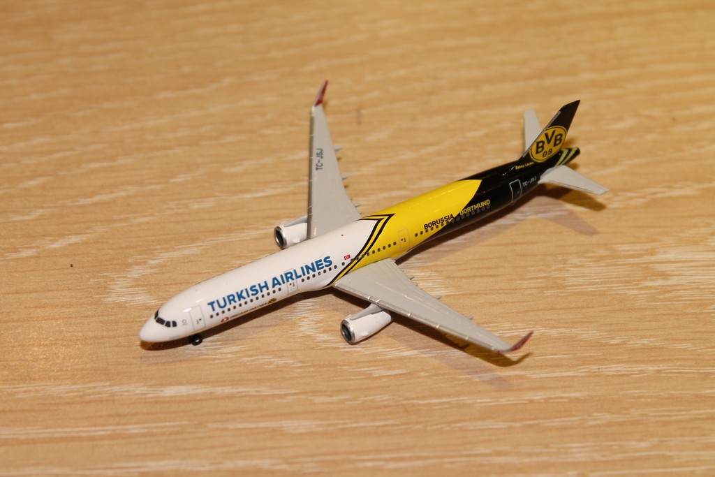 AIRBUS A321 "TURKISH AIRLINES" HERPA 1/500°