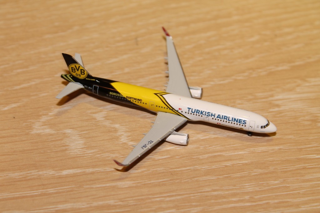 AIRBUS A321 "TURKISH AIRLINES" HERPA 1/500°