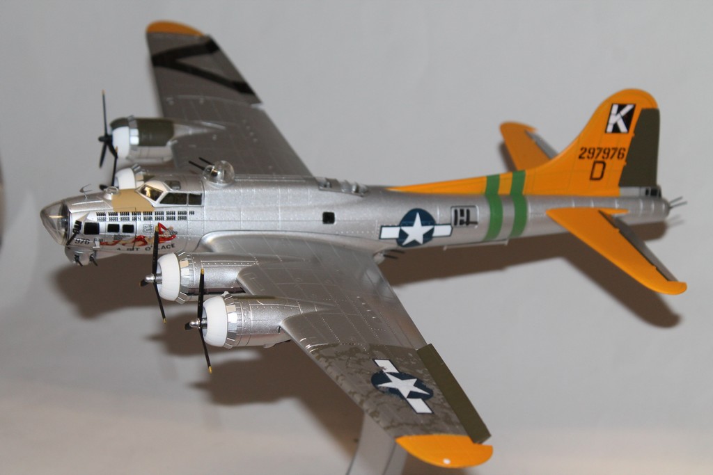 BOEING B17-G FLYING FORTRESS 1943 AIR FORCE ONE 1/72°