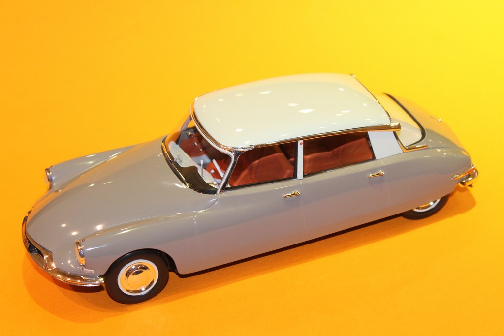 CITROEN DS 19 1956 MARRON NOREV 1/18°