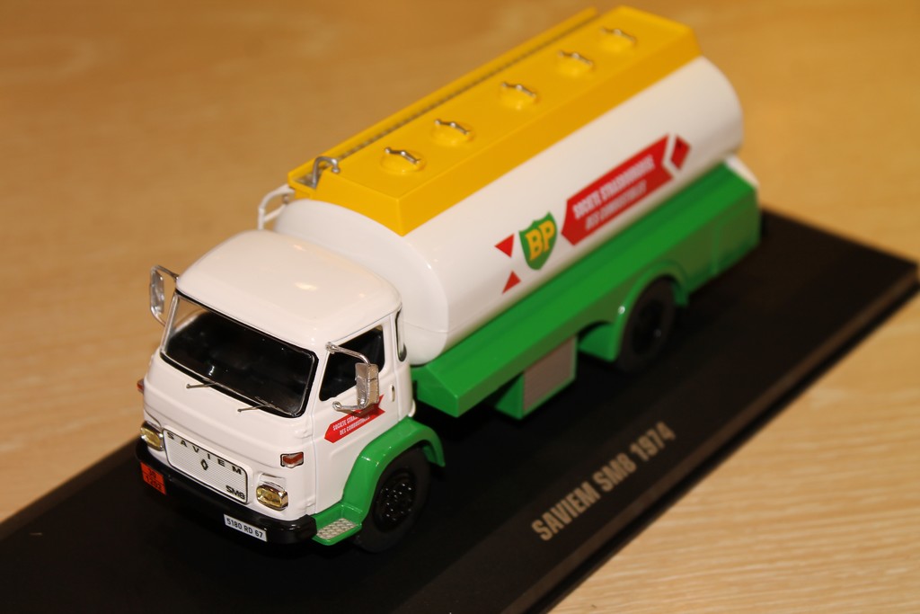 SAVIEM SM8 BP 1974 IXO 1/43°