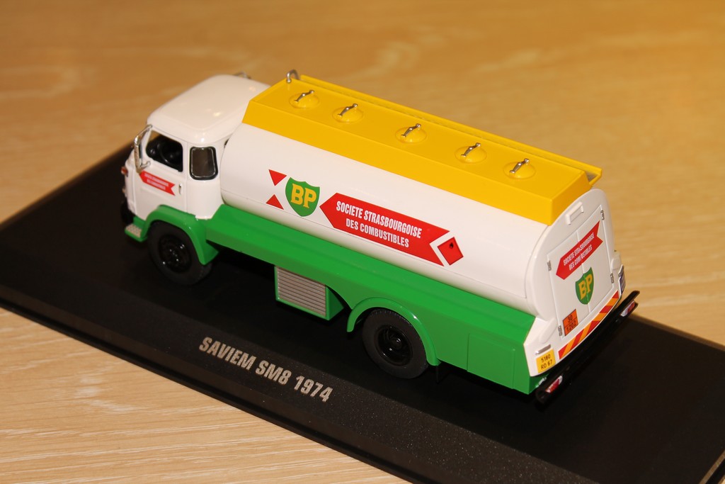 SAVIEM SM8 BP 1974 IXO 1/43°