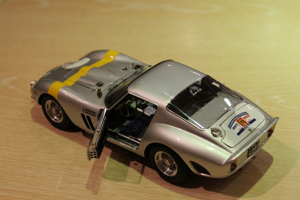 FERRARI 250 GTO 1964 CMC1/18°